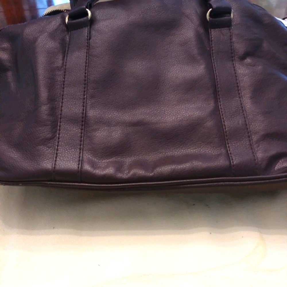 Well kept carrying h&m pocketbook